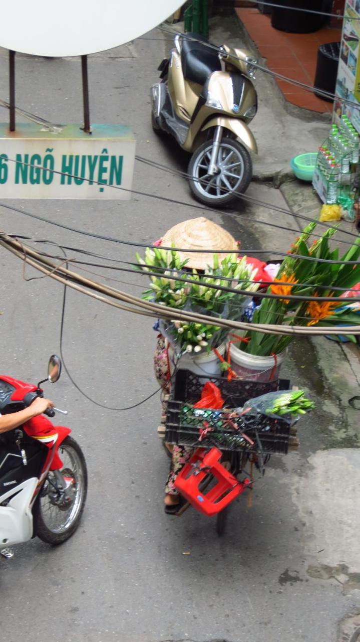 Hanoi Massive Hostel Bagian luar foto