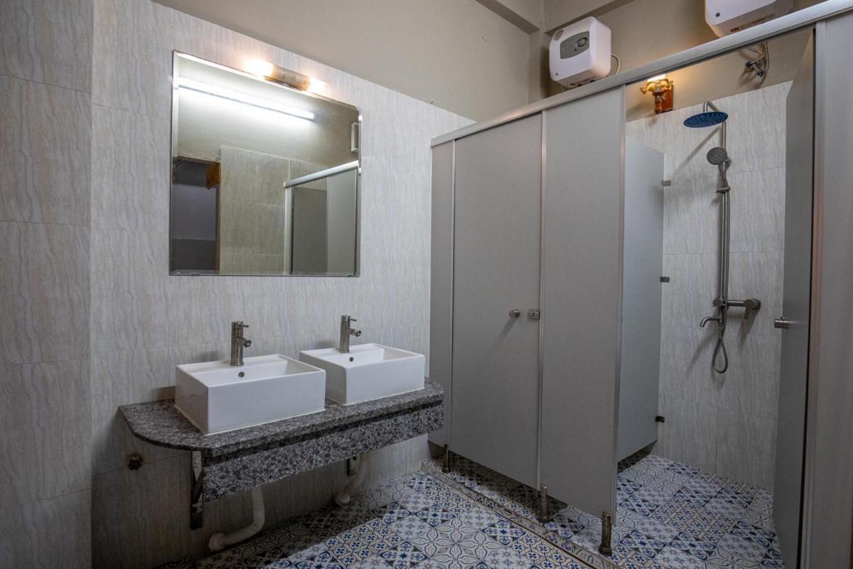 Hanoi Massive Hostel Bagian luar foto